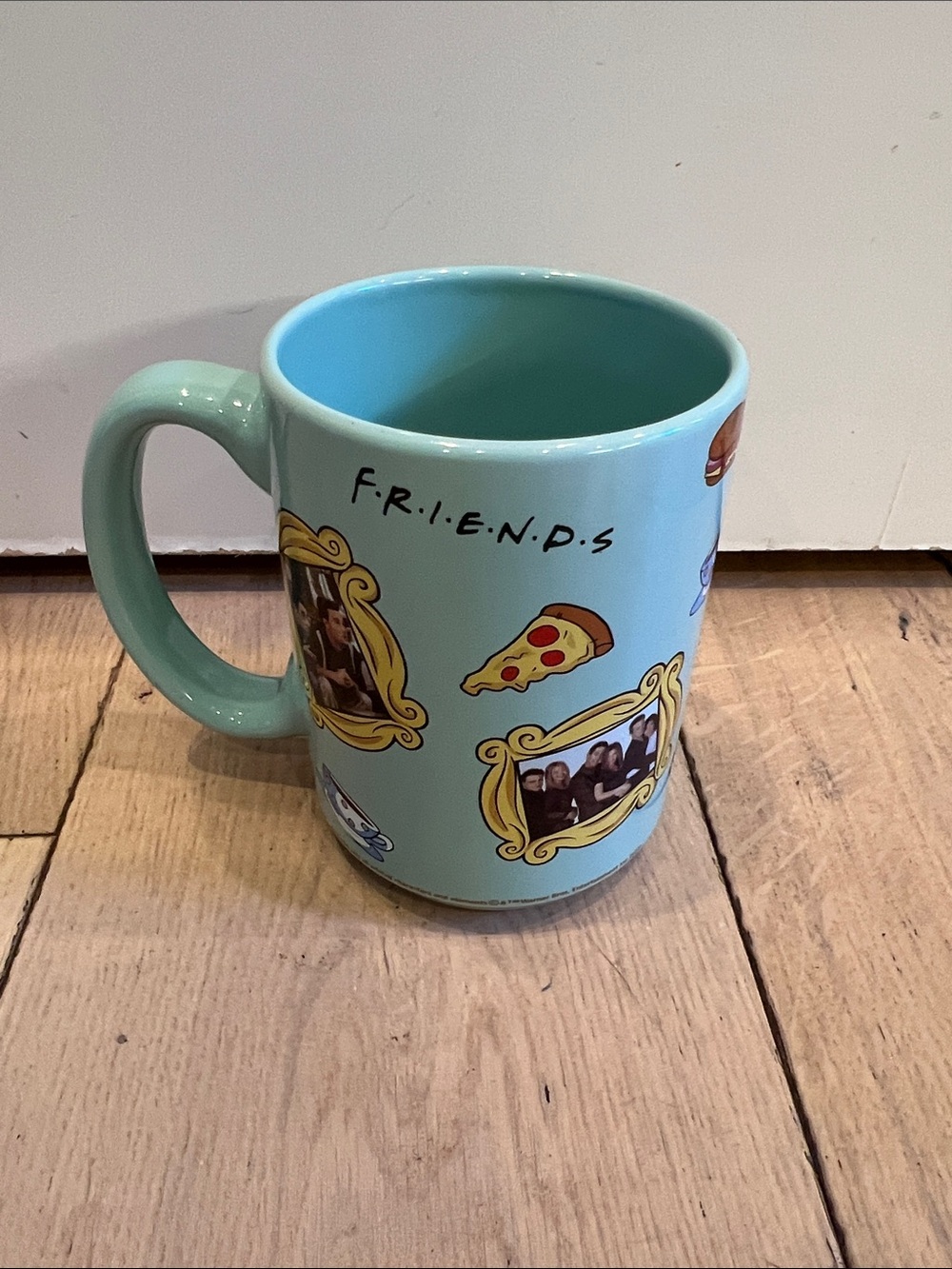 Mug with FRIENDS design